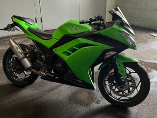 2012 Kawasaki Ninja 300, зелёный, 360000 рублей, вид 1