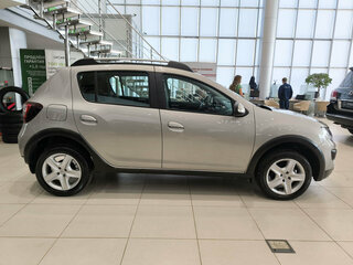 2017 Renault Sandero Stepway II, бежевый, 750000 рублей, вид 5