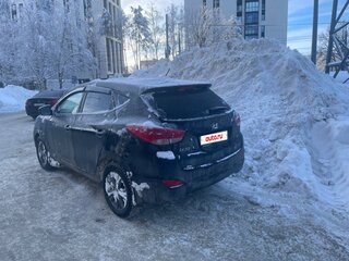 2015 Hyundai ix35 I Рестайлинг, чёрный, 1550000 рублей, вид 2