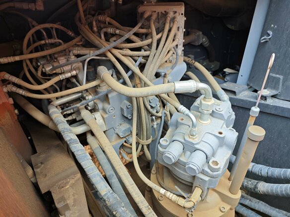 2021 Hitachi ZX210, оранжевый - вид 10