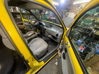 2002 Renault Kangoo I, жёлтый, 460000 рублей, вид 4