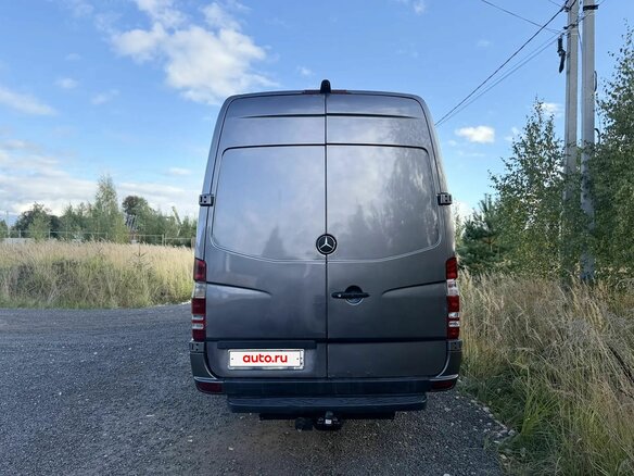2011 Mercedes-Benz Sprinter, серый, 2980000 рублей - вид 3