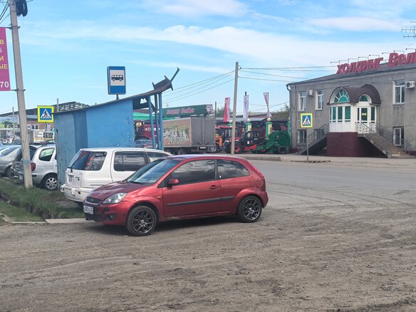 2006 Ford Fiesta Mk5, красный, 350000 рублей - вид 10