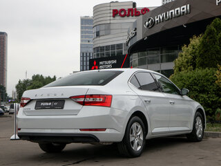 2021 Skoda Superb III Рестайлинг, белый, 2826200 рублей, вид 4