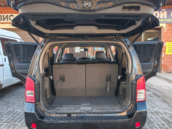 2012 Nissan Pathfinder III Рестайлинг, чёрный, 1400000 рублей - вид 10