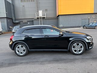 2014 Mercedes-Benz GLA 180 I (X156), чёрный, 1450000 рублей, вид 4