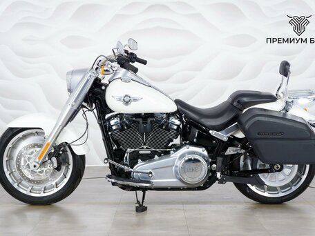 2017 Harley-Davidson Fat Boy, белый, 1899000 рублей, вид 2