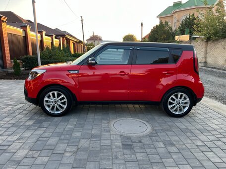 2018 Kia Soul II Рестайлинг, красный, 1499000 рублей, вид 4