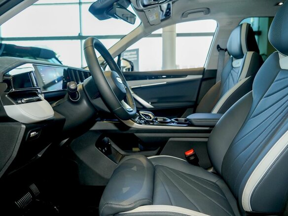2026 Geely Atlas II, белый, 3449990 рублей - вид 6