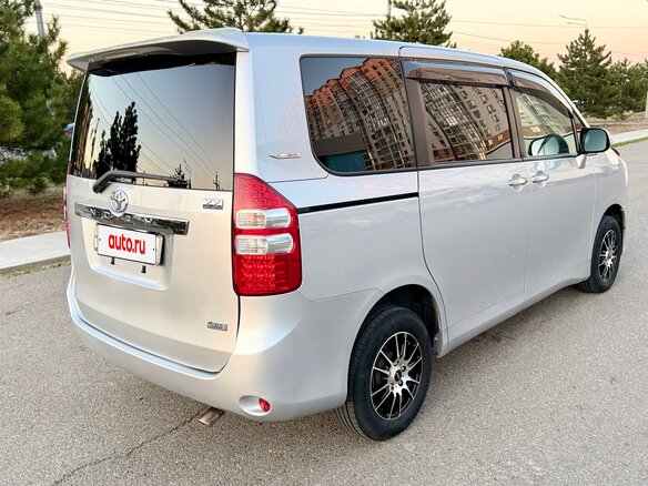 2010 Toyota Noah II (R70), серый - вид 6