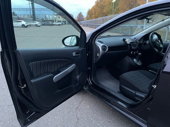 2009 Mazda Demio III (DE), фиолетовый, 620000 рублей - вид 7