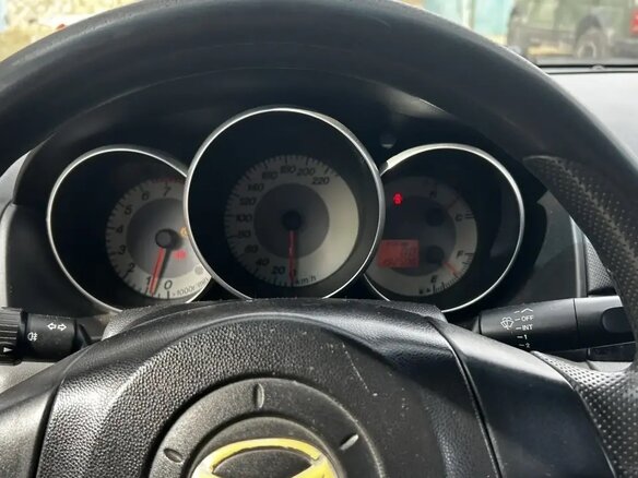 2006 Mazda 3 I (BK) Рестайлинг, серебристый, 550000 рублей - вид 6