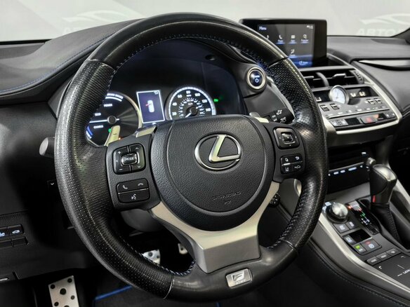 2020 Lexus NX 300h I Рестайлинг, чёрный, 4250000 рублей - вид 12