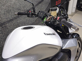 2009 Kawasaki Z 1000, белый, 499000 рублей, вид 3
