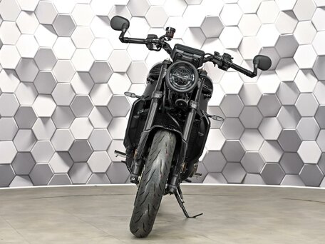 2025 Yamaha XSR900, чёрный, 1227000 рублей, вид 5