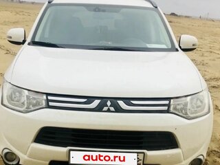2012 Mitsubishi Outlander III, белый, 1499000 рублей, вид 2