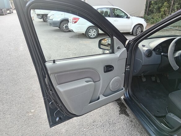 2007 Renault Logan I, серый, 350000 рублей - вид 5
