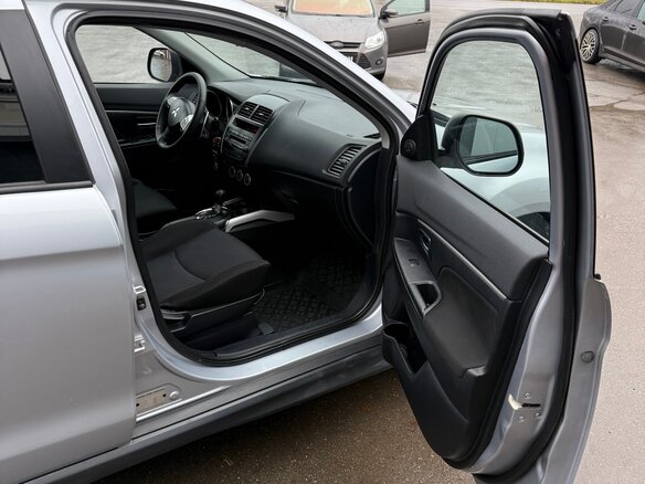 2011 Mitsubishi ASX I, серебристый, 890000 рублей - вид 10