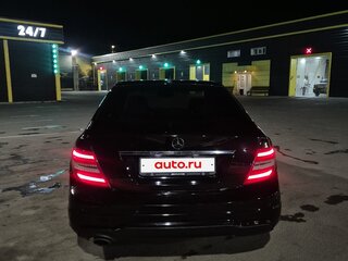 2011 Mercedes-Benz C-Класс 200 III (W204) Рестайлинг, чёрный, 950000 рублей, вид 2