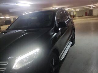 2015 Mercedes-Benz GLE 400 I (W166), чёрный, 3350000 рублей, вид 3
