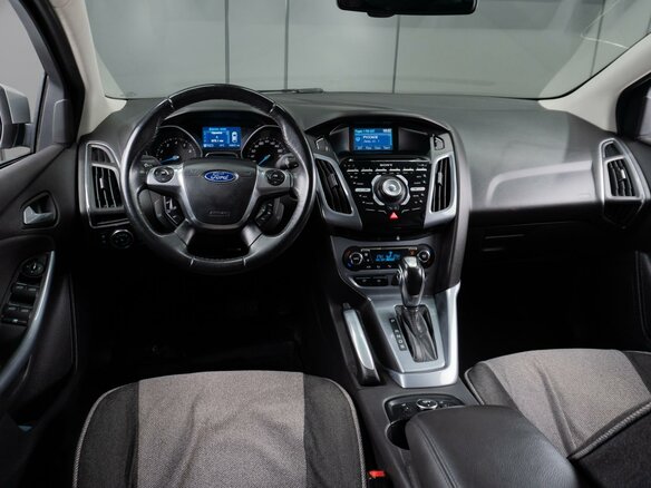 2011 Ford Focus III, серебристый, 1000000 рублей - вид 5