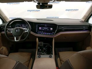 2021 Volkswagen Touareg III, чёрный, 5388000 рублей, вид 5