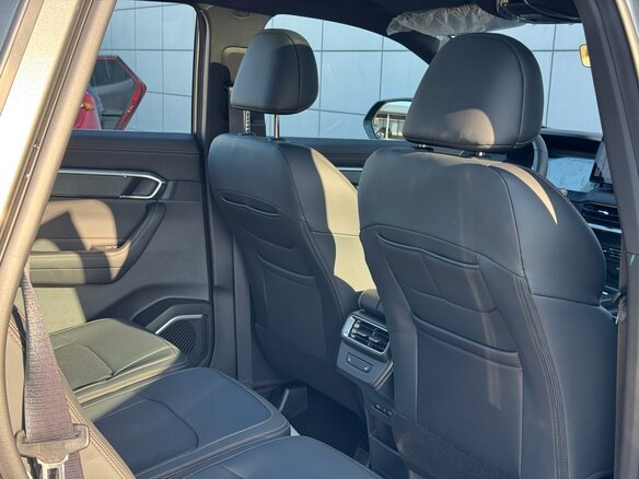 2026 Geely Okavango I Рестайлинг, серый, 4025990 рублей - вид 21