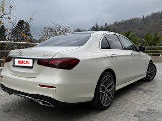 2021 Mercedes-Benz E-Класс 350 d V (W213, S213, C238) Рестайлинг, белый, 5200000 рублей, вид 4