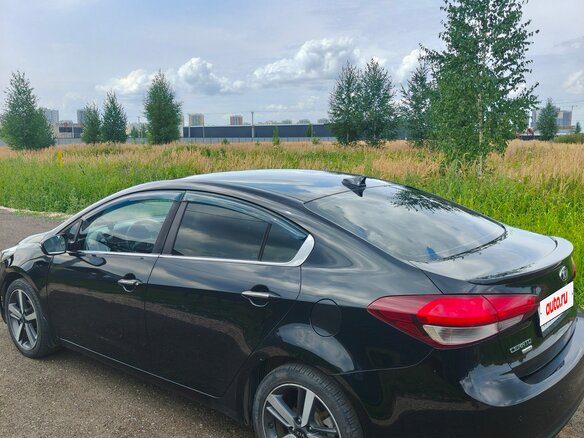 2018 Kia Cerato III Рестайлинг (Classic), чёрный, 1550000 рублей - вид 2