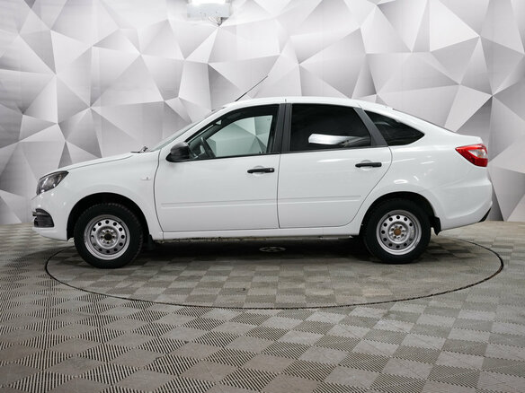 2021 Lada (ВАЗ) Granta I Рестайлинг, белый, 537000 рублей - вид 1