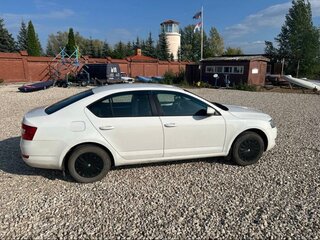 2015 Skoda Octavia III (A7), белый, 1300000 рублей, вид 3