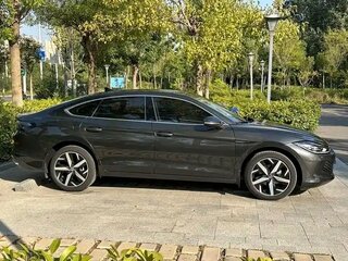 2023 Volkswagen Lamando L II, серый, 2250000 рублей, вид 4