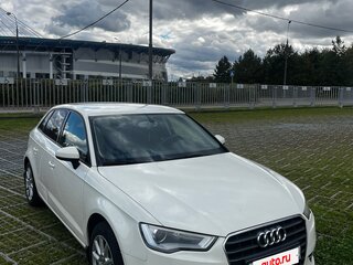 2013 Audi A3 III (8V), белый, 900000 рублей, вид 3
