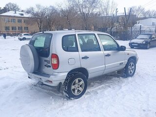 2007 Chevrolet Niva I, белый, 620000 рублей, вид 3