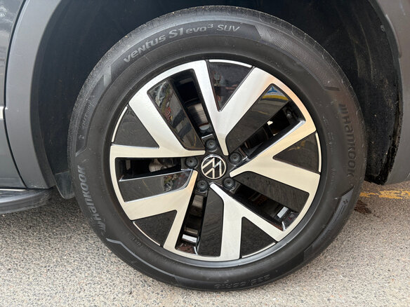 2023 Volkswagen Tayron I Рестайлинг, чёрный, 2600000 рублей - вид 23