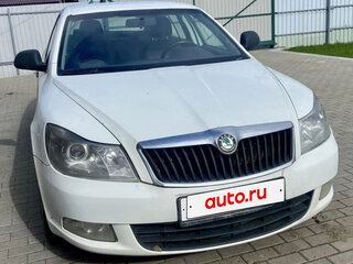 2012 Skoda Octavia II (A5) Рестайлинг, белый, 380000 рублей, вид 1