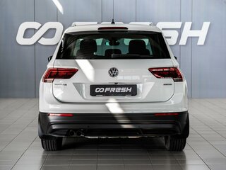2019 Volkswagen Tiguan II, белый, 2479000 рублей, вид 4