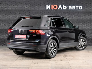 2020 Volkswagen Tiguan II, чёрный, 2650000 рублей, вид 4