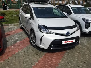2016 Toyota Prius Alpha I (ZVW40/41) Рестайлинг, белый, 1400000 рублей, вид 1