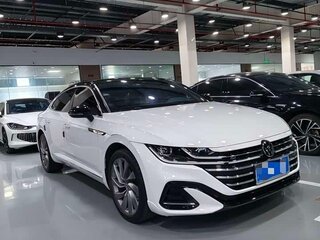 2024 Volkswagen Passat CC 380 TSI II Рестайлинг, белый, 2809684 рублей, вид 3