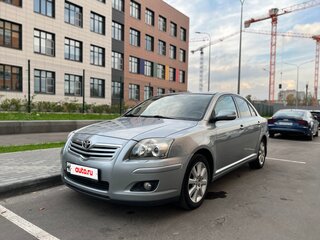 2007 Toyota Avensis II Рестайлинг, серебристый, 790000 рублей, вид 1