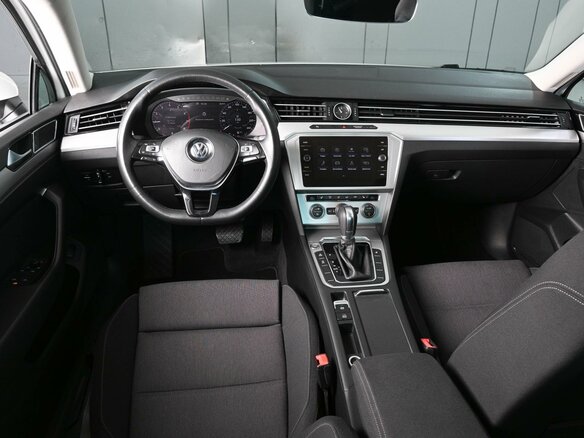 2019 Volkswagen Passat B8, белый, 2249000 рублей - вид 5