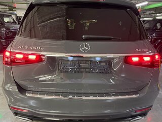 2026 Mercedes-Benz GLS 450 d II (X167) Рестайлинг, серый, 19990000 рублей, вид 4