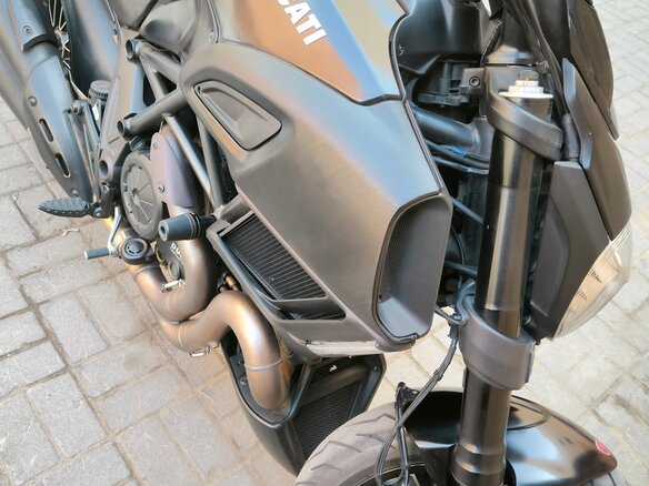 2015 Ducati Diavel, чёрный, 1000000 рублей - вид 5