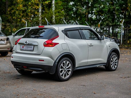 2013 Nissan Juke I, белый, 911000 рублей, вид 2
