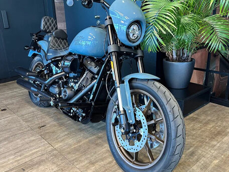 2024 Harley-Davidson Low Rider, синий, 2560000 рублей, вид 3