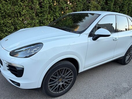2017 Porsche Cayenne Diesel II Рестайлинг (958), белый, 4650000 рублей, вид 1