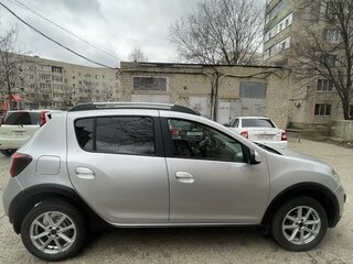 2015 Renault Sandero Stepway II, серый, 950000 рублей, вид 3