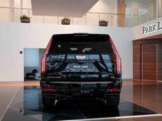 2025 Cadillac Escalade V Рестайлинг, чёрный, 19450000 рублей, вид 4