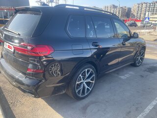 2021 BMW X7 40i I (G07), чёрный, 7299999 рублей, вид 4